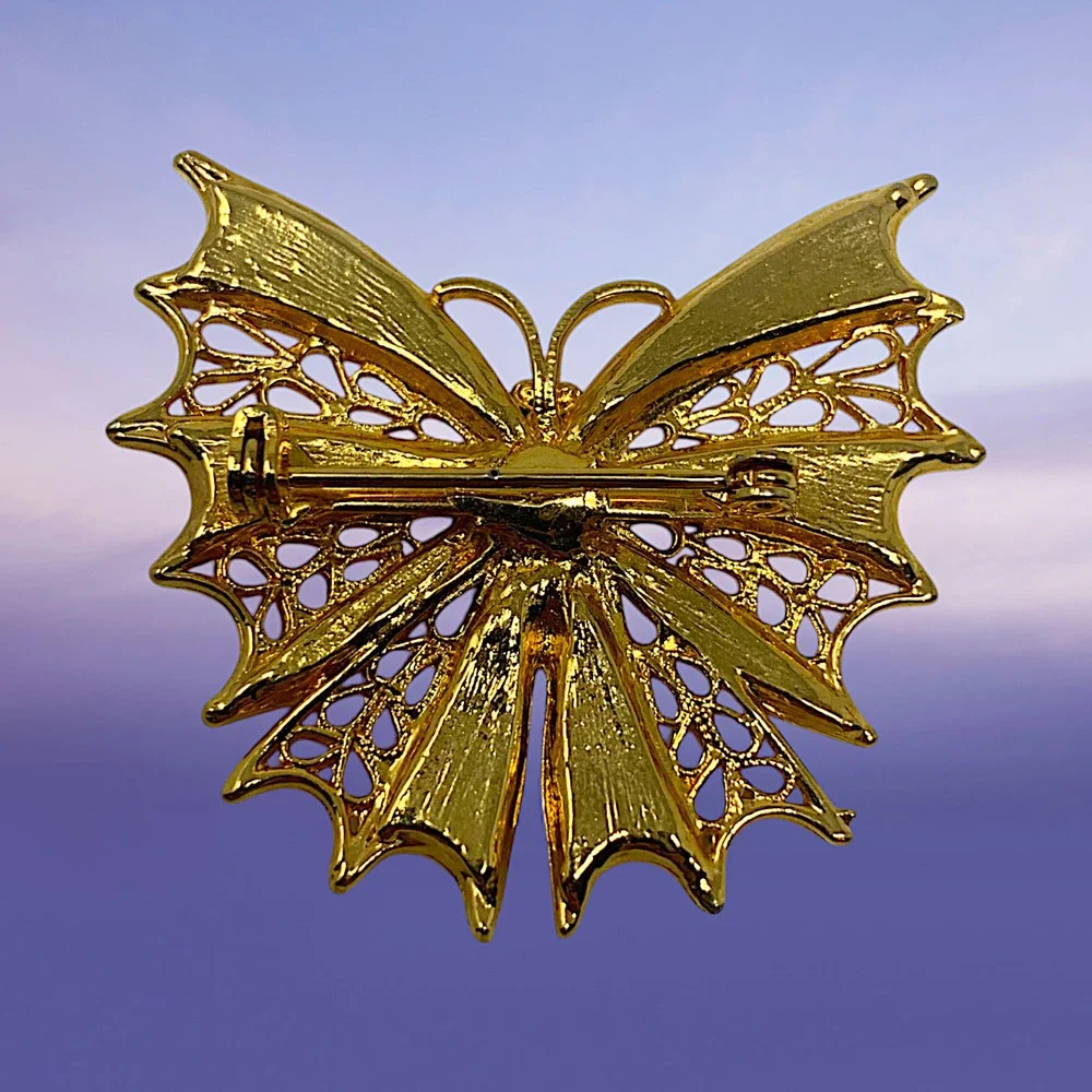 Vintage 1970's Gold Tone & Enamel Butterfly Brooch Filigree Openwork Lepidoptera